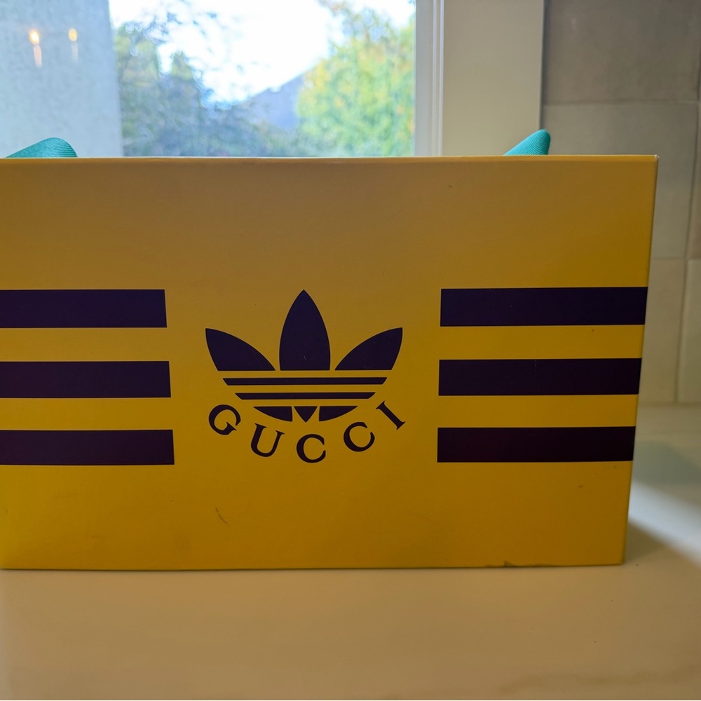 Gucci Pink and Green Sneakers - Picture 7 of 7